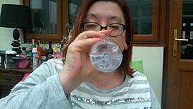 Ранно сутрешно пушене с пълната Тина Снуа - фетиш с кашляне започва деня й