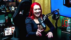 I watched Bia Ruiva bend over on the table