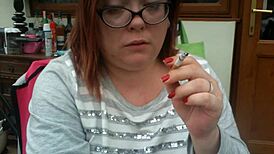 Ранно сутрешно пушене с пълната Тина Снуа - фетиш с кашляне започва деня й