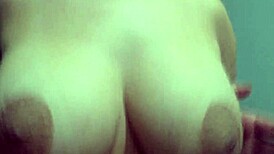 Állásajánlat spriccelős vad szexé válik a mamával!