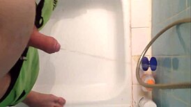 uhh, i pisse in die dusche, like, 15 min stuff august 2019