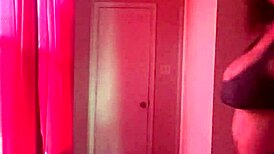 hot sexy nena in lingerie gets cumshot