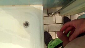 uhh, i pisse in die dusche, like, 15 min stuff august 2019