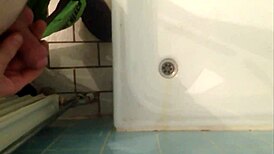 uhh, i pisse in die dusche, like, 15 min stuff august 2019