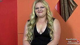 How does Natalia 26 handle this horny porno-casting with toys and fingering?