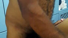 Starý táta s velkým ptákem šuká zralého chlapa