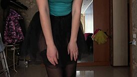 Girl twists juicy ass in skirt