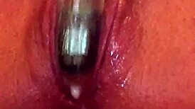 Den hete teen 18+ sier, se meg onanere med denne dildoen.