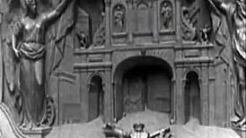 Vintage szőrös nagymama antik retro érett testtel kapja a punciját felfedezve részletes jelenetekben