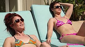 มาร์กาเร็ตกับเอเวลินแช่อาบน้ำชิลๆ ด้วยกัน