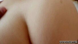 영국 어린 틴들, 노인과 러시아 애널 POV 싸움