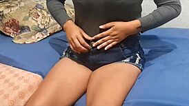 i'm alone at home and so horni, masturabting my pussi