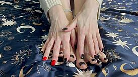 Watch this foot fetish session end with a real orgasm and squirt?