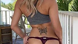 Nice day to watch Luna Luxe masturbate solo on the balcony with her sexy hairless body.