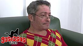 Teen gives pussy to dad's older friend