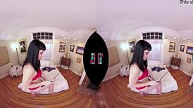 siouxsie q jerks off with dildo