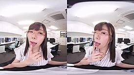 Kisaki Narusawa masturbates at office during lunch