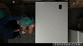 Big booty cop catches squirting arab teen