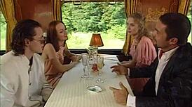 Пътуване с влак на Ориент СексЕкспрес 1 смесва чувственост с сурово ебане