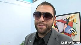 Człowieku, cuck mąż tylko patrzy jak Kortney Kane dostaje mocno! 😍