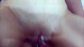 Kompilasjon av 10 intense sædutløsninger på kona mi som lengter etter lasten min på hennes barbert fitte og kropp