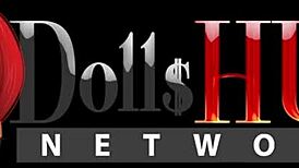 Putain, cette milf poilue Valentina Ross s'est fait examiner sa vieille chatte par le freak Dr. Tim Wetman