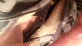 هاوي ميلف يتقن بلع عميق في مشهد هندي منزلي