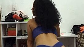 i'm watchin haven dancin and showin her big ass