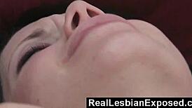 Lesbo scissors girl in come fuck me boots!