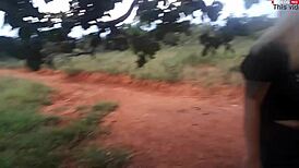 Enfiei a pica na loirinha no meio da estrada em publico assista completo no xvideos red