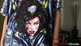 Susie Clove spreads her sexy holes for you 😘