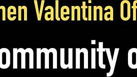 samantha rone sucks big natural tits while masturbating