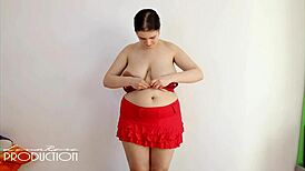 trying on new bras with natural curves