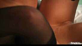 busty blonde wife riley steele seduces her man with licks and blowjob 😘💋