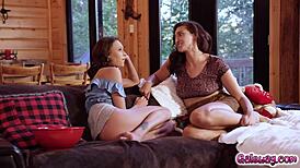 emma hix and bella rolland licking and kissing each other