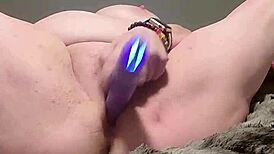 Missr8 con mi juguete favorito en el culo