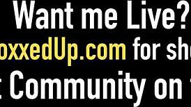 Jenna Foxx Licks Carmen Valentina's Pussy And Stuffs Her Muff