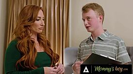 엄마의 소년 - 화난 의붓아들이 PAWG 밀프 소피아 록스의 큰 가슴 측정하며 흥분!