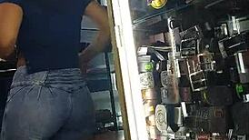 Culona Jeans 12: Stylish Denim Fit