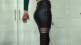 Se cambia de falda sofia natalia