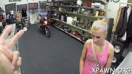 Good Looking Doxy Makes An Amateur Video