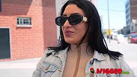 amatir Nelia Estrada terjun ke 3some interracial liar pertama