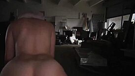 Gece kulübünde ordu grubuyla genç seks partisi