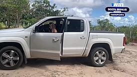 Man, the boss Vivi Capetinha showed up at her farm, and guess what, my worker Vagninho ended up drilling her tight ass, intense scenes full on Red!