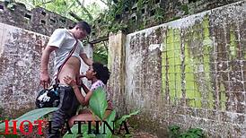 I fucked my brunette girlfriend doggystyle in an abandoned house on Halloween