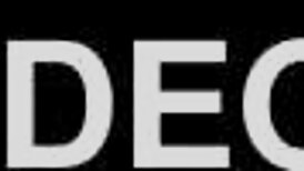 Veliko-rit punca škripa med ogromnim cumshotom na naravne prsi