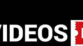 זיינתי את אחותי החורגת מהר לפני שאבא החורג מגיע