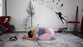 yoga lesson 370 - wanna stretch this sexy milf's big ass with me?