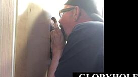 Deepthroating Gloryhole Dilf Pleasing Ebony Guy