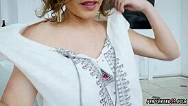 yo, wanna see a hardcore strapon threesome with milf Krissy Lynn?